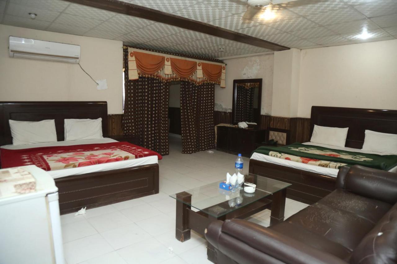 Hotel Pace Inn Multan Exterior photo